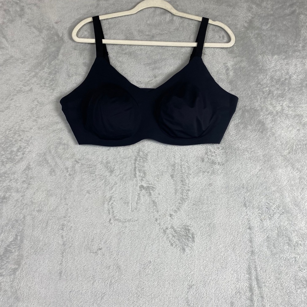 Knix Revolution Wireless Bra‎ Black Seamless Molded Cups Size 8+ Support Comfort